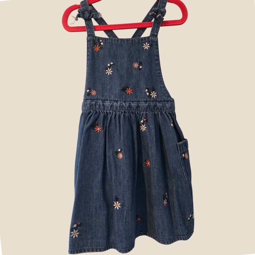 George Girls Denim Daisy Floral Embroidered Pinafore Overall Dress Blue Size 4-5